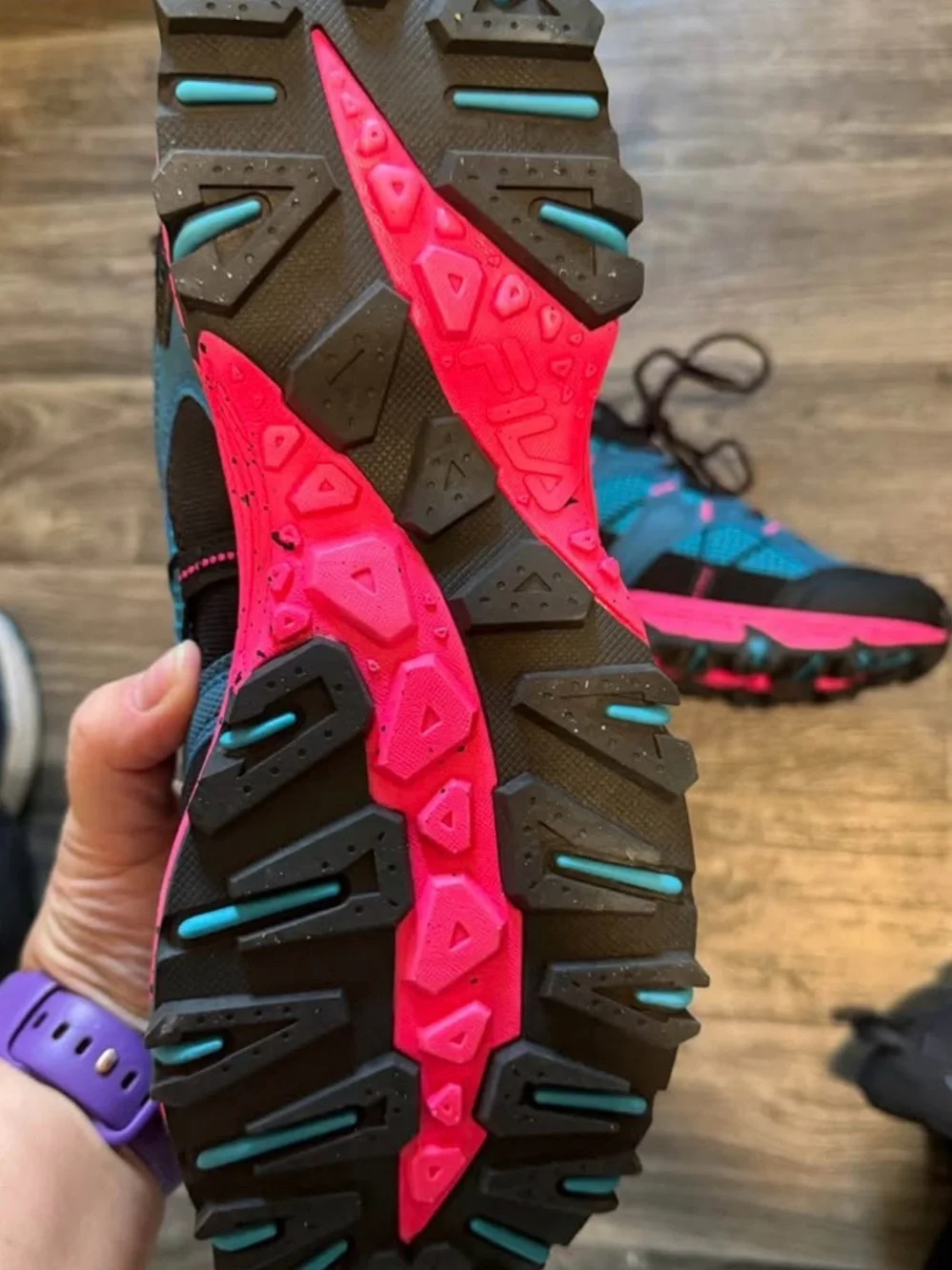 FILA Women's Teal and Pink Running Shoes